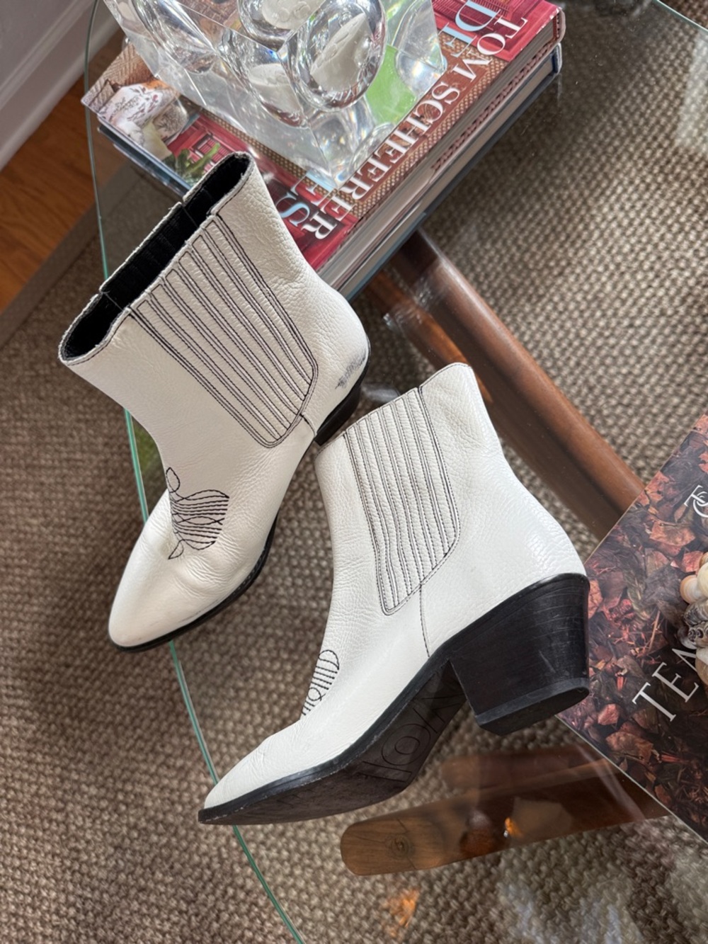 Zadig & Voltaire White Leather Ankle Booties with Black Stitching - Picture 2 of 4